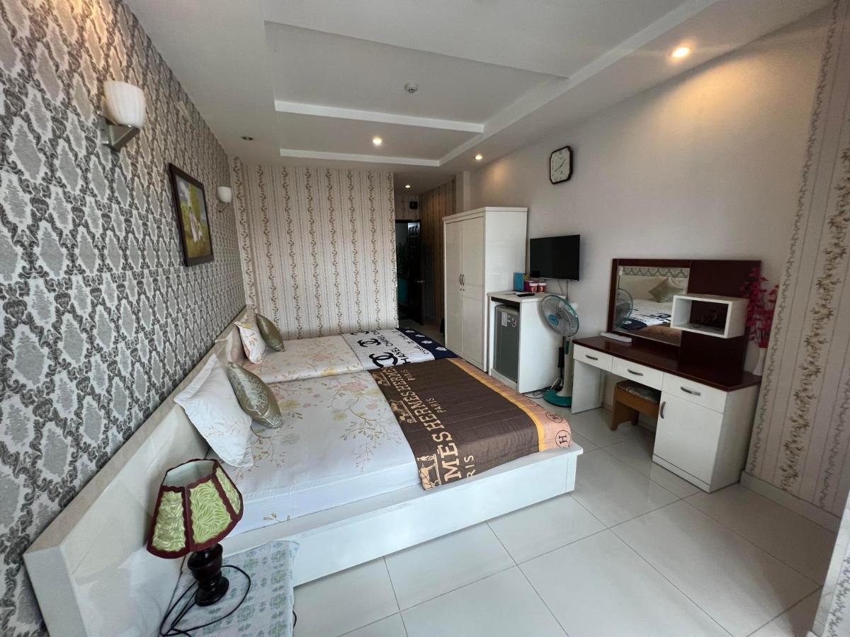 Redflower Hotel โฮจิมินห์ซิตี้ ภายนอก รูปภาพ