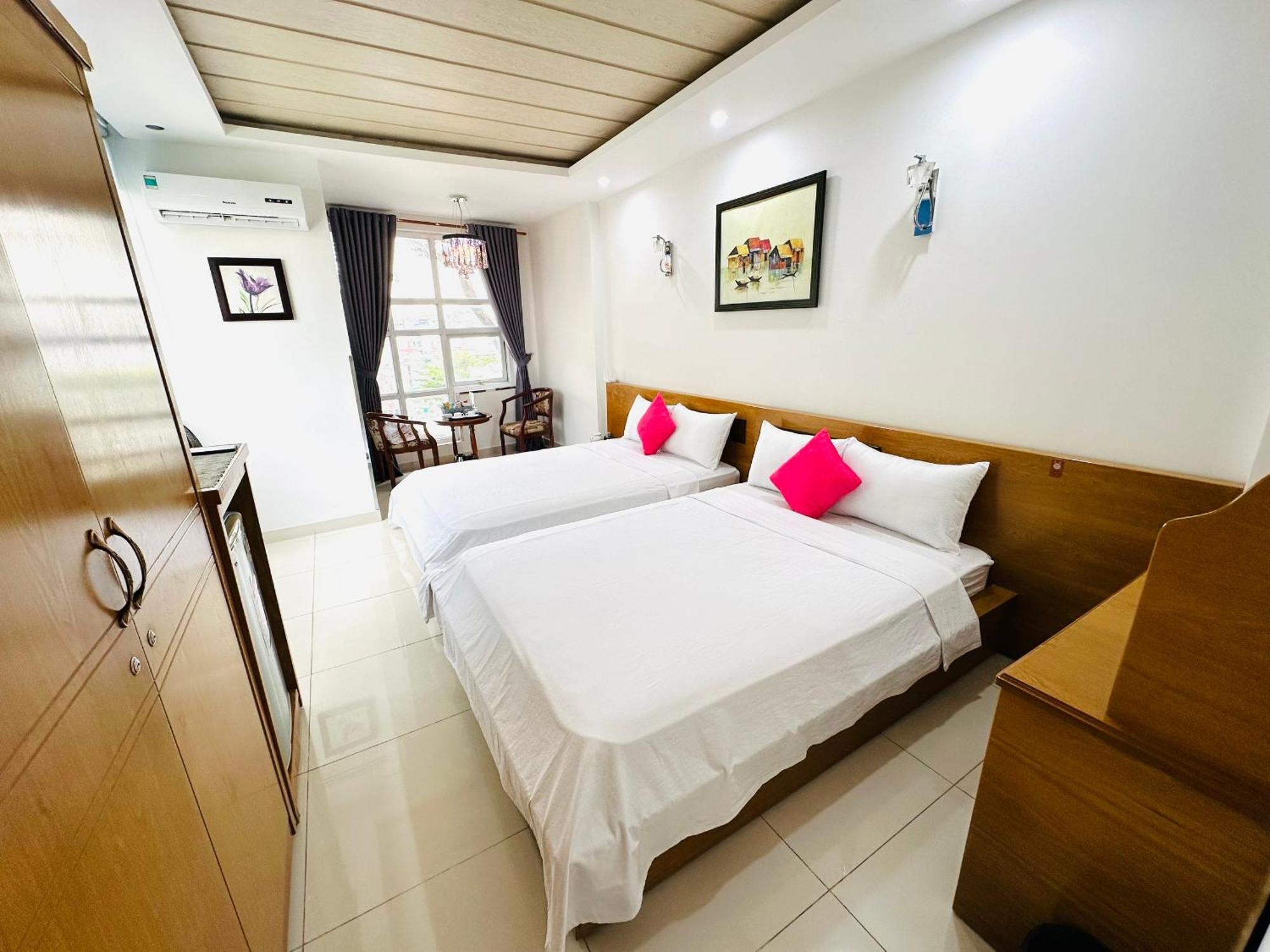 Redflower Hotel โฮจิมินห์ซิตี้ ภายนอก รูปภาพ