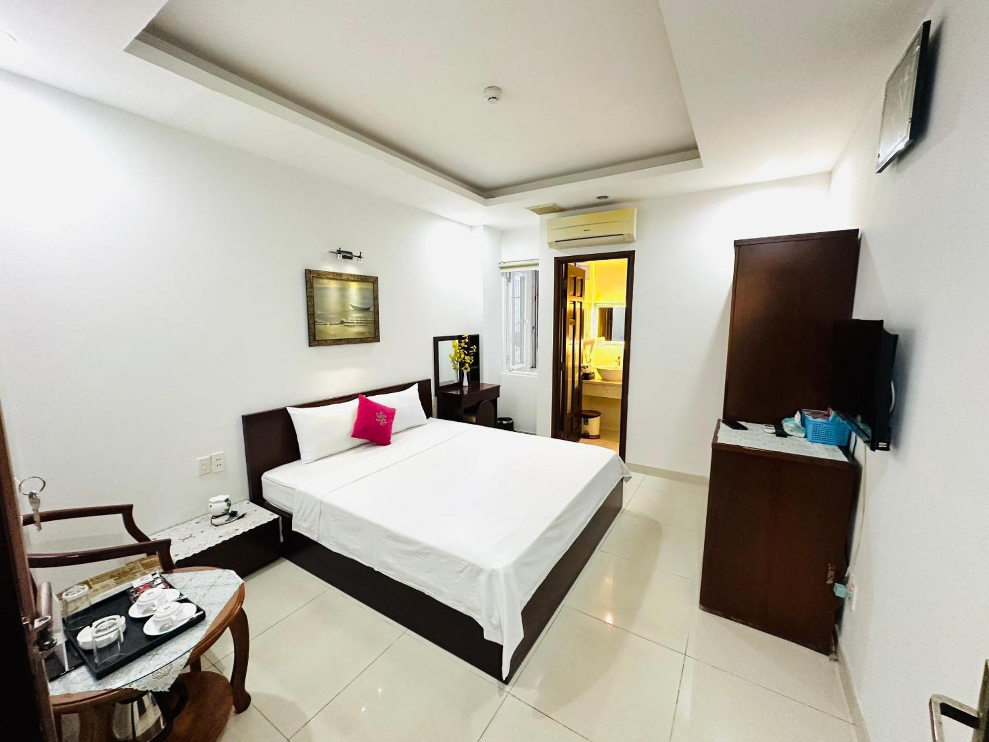 Redflower Hotel โฮจิมินห์ซิตี้ ภายนอก รูปภาพ