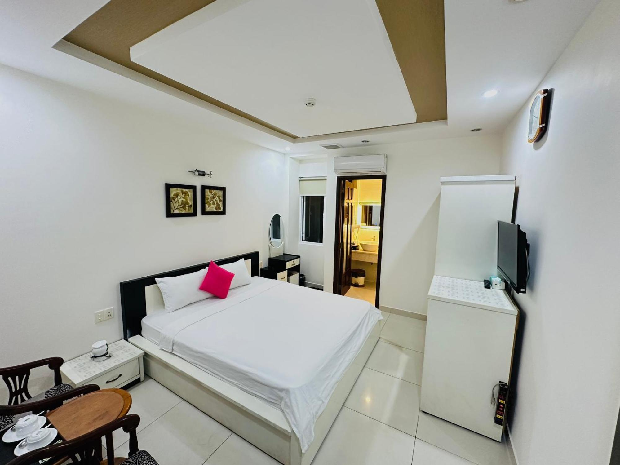 Redflower Hotel โฮจิมินห์ซิตี้ ภายนอก รูปภาพ