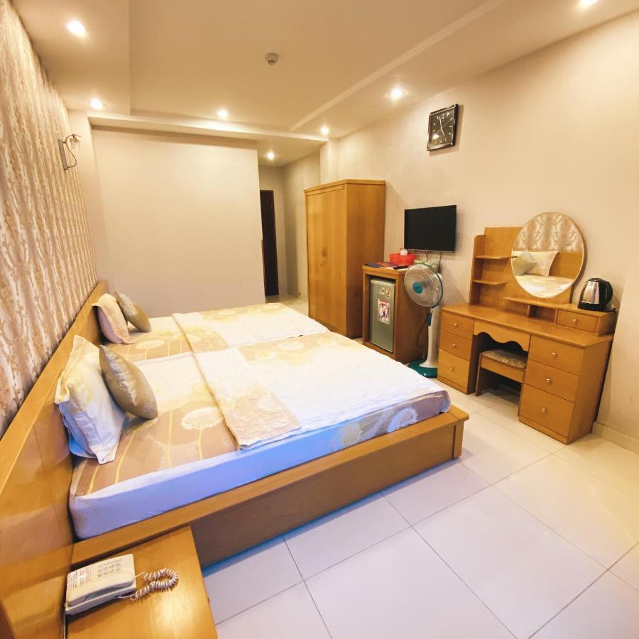 Redflower Hotel โฮจิมินห์ซิตี้ ภายนอก รูปภาพ
