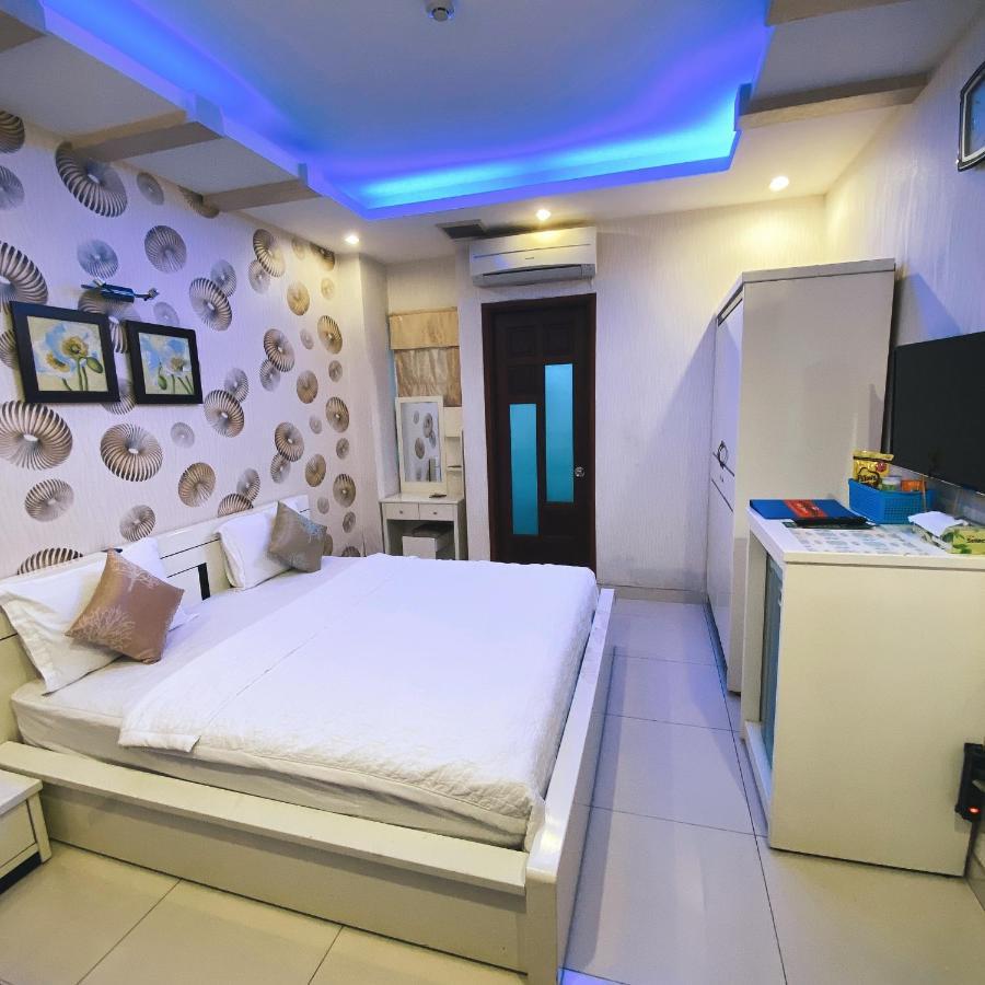 Redflower Hotel โฮจิมินห์ซิตี้ ภายนอก รูปภาพ