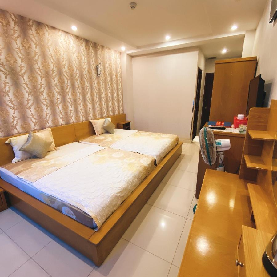Redflower Hotel โฮจิมินห์ซิตี้ ภายนอก รูปภาพ
