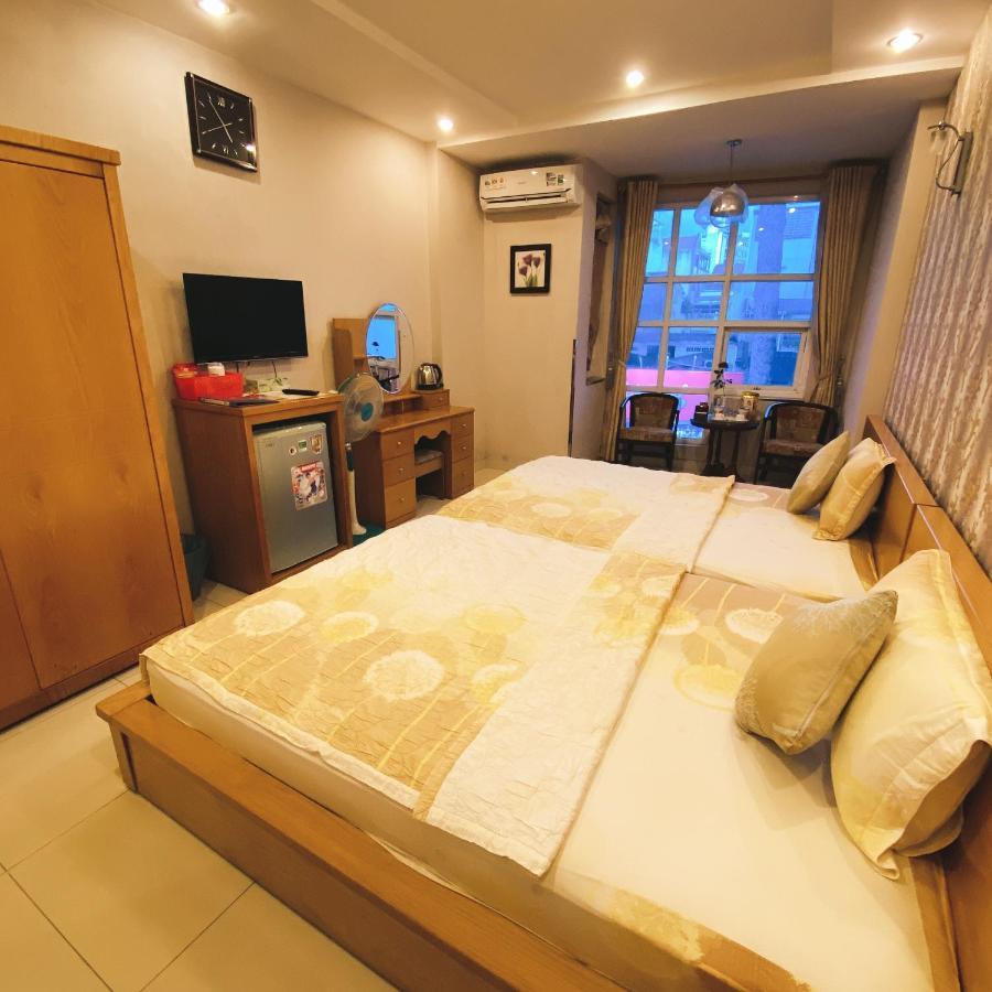 Redflower Hotel โฮจิมินห์ซิตี้ ภายนอก รูปภาพ